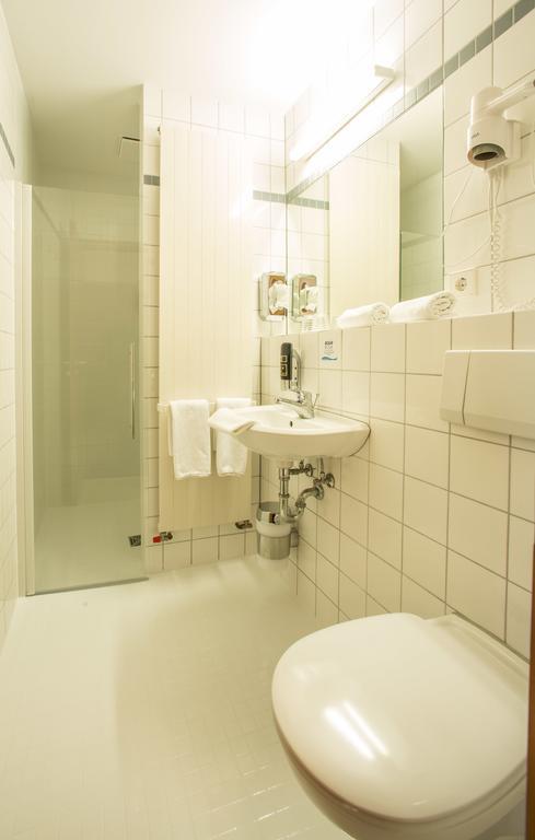 Hotel An Der Waldstrasse Groß-Zimmern Habitación foto